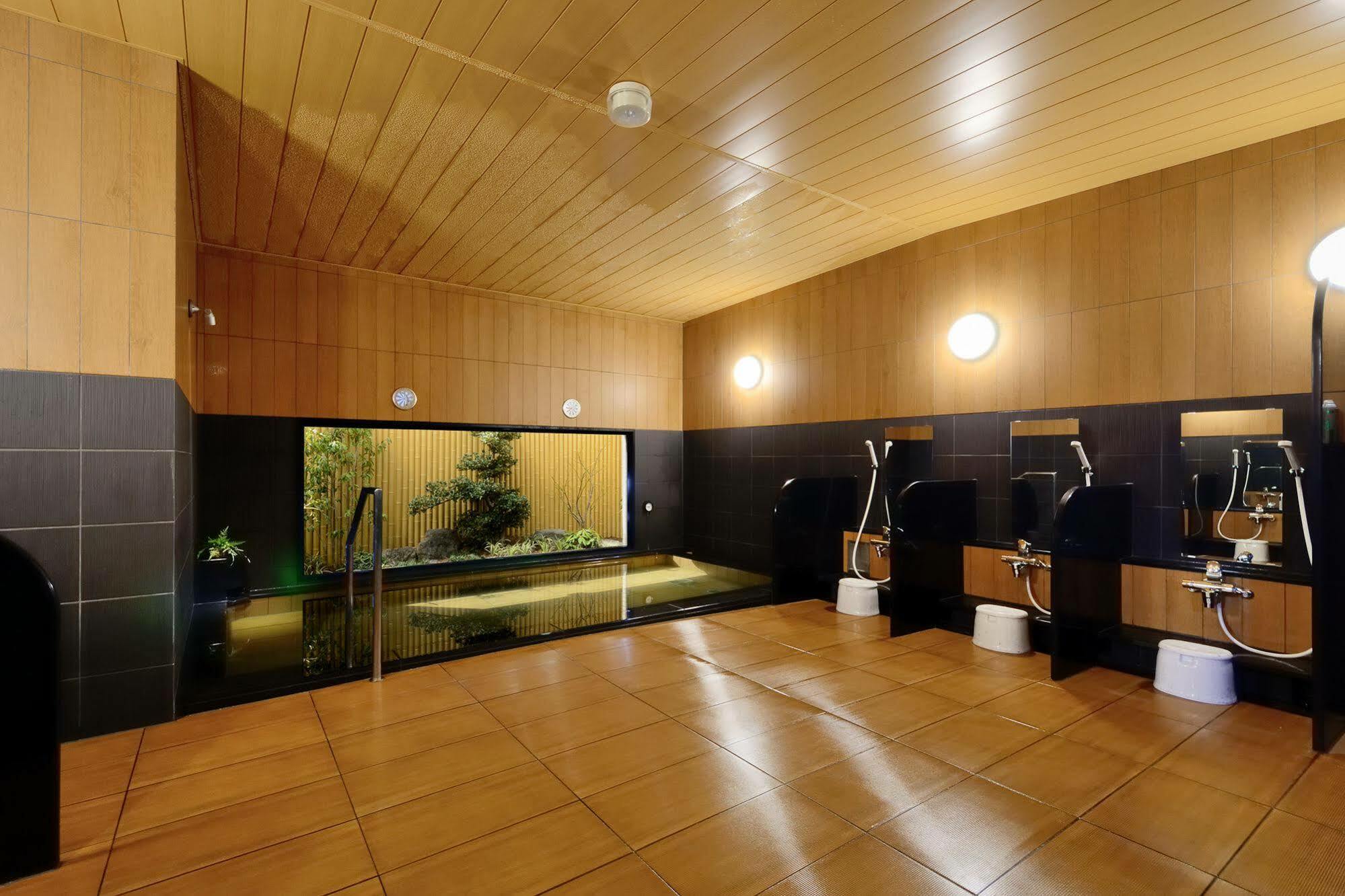 Hotel Route Inn Grand Ueda Ekimae Kültér fotó